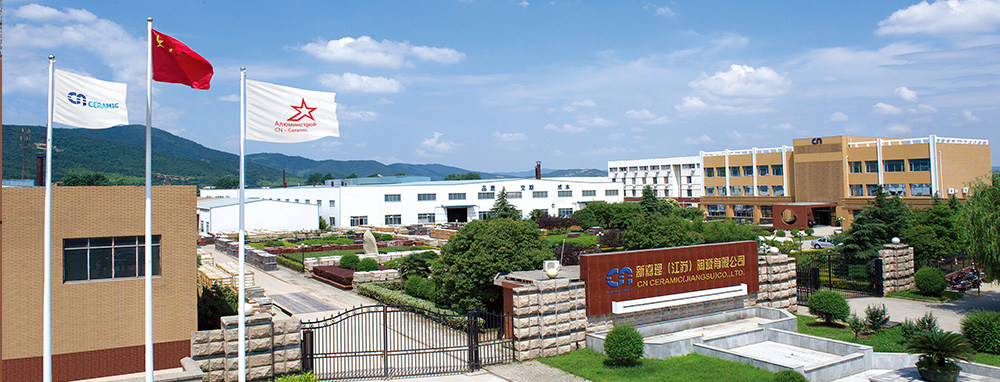Производство терракотовых панелей компания Алюминстрой ведет на заводе